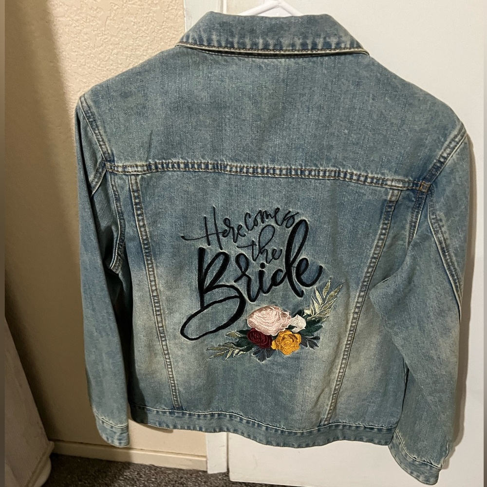ThreeTwOOne Bride Jean Jacket Size Medium